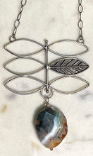 Load image into Gallery viewer, Large Leaf Necklace