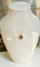 Load image into Gallery viewer, Boy on Boat Antique Picture Button Necklace