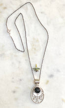 Load image into Gallery viewer, Folk Pendant Necklace With Black Button