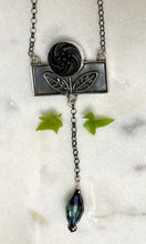 Load image into Gallery viewer, Flower Box Lariat 4 Necklace