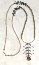 Load image into Gallery viewer, Champagne Flower Drop Necklace