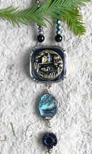 Load image into Gallery viewer, SALE/Swan Necklace