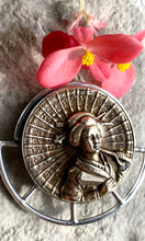 Load image into Gallery viewer, SALE/Mikado Antique Button Pin