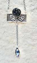 Load image into Gallery viewer, Flower Box Lariat 4 Necklace