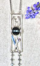 Load image into Gallery viewer, SALE/Button Flower Labradorite Necklace