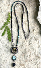 Load image into Gallery viewer, SALE/Swan Necklace