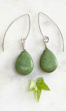 Load image into Gallery viewer, Tear drop Green Earrings
