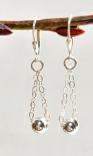 Load image into Gallery viewer, Swing Short Earrings
