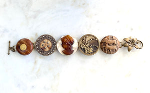 SALE/Cameo, Antique Buttons Bracelet