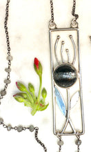 Load image into Gallery viewer, SALE/Button Flower Labradorite Necklace
