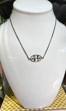 Load image into Gallery viewer, Oval Vine Necklace
