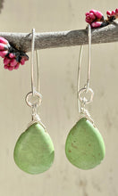 Load image into Gallery viewer, Tear drop Green Earrings
