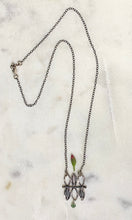 Load image into Gallery viewer, Leaf Dangle Necklace
