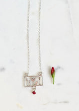 Load image into Gallery viewer, Red Mini garden
