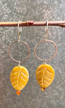 Load image into Gallery viewer, Carved leaves Earrings
