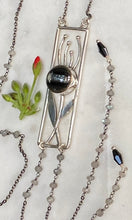 Load image into Gallery viewer, SALE/Button Flower Labradorite Necklace
