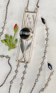 SALE/Button Flower Labradorite Necklace