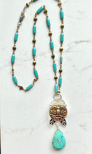 Load image into Gallery viewer, Owl Victorian Button Necklace
