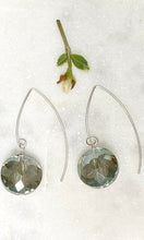 Load image into Gallery viewer, Soft Green Crystal Earrings
