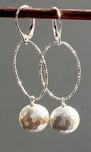 Load image into Gallery viewer, Pearly Earrings (Restocked)
