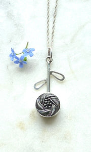 Antique Button Flower Breeze Pendant