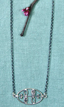 Load image into Gallery viewer, Oval Vine Necklace
