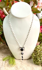 SALE/Black and White Drop Necklace
