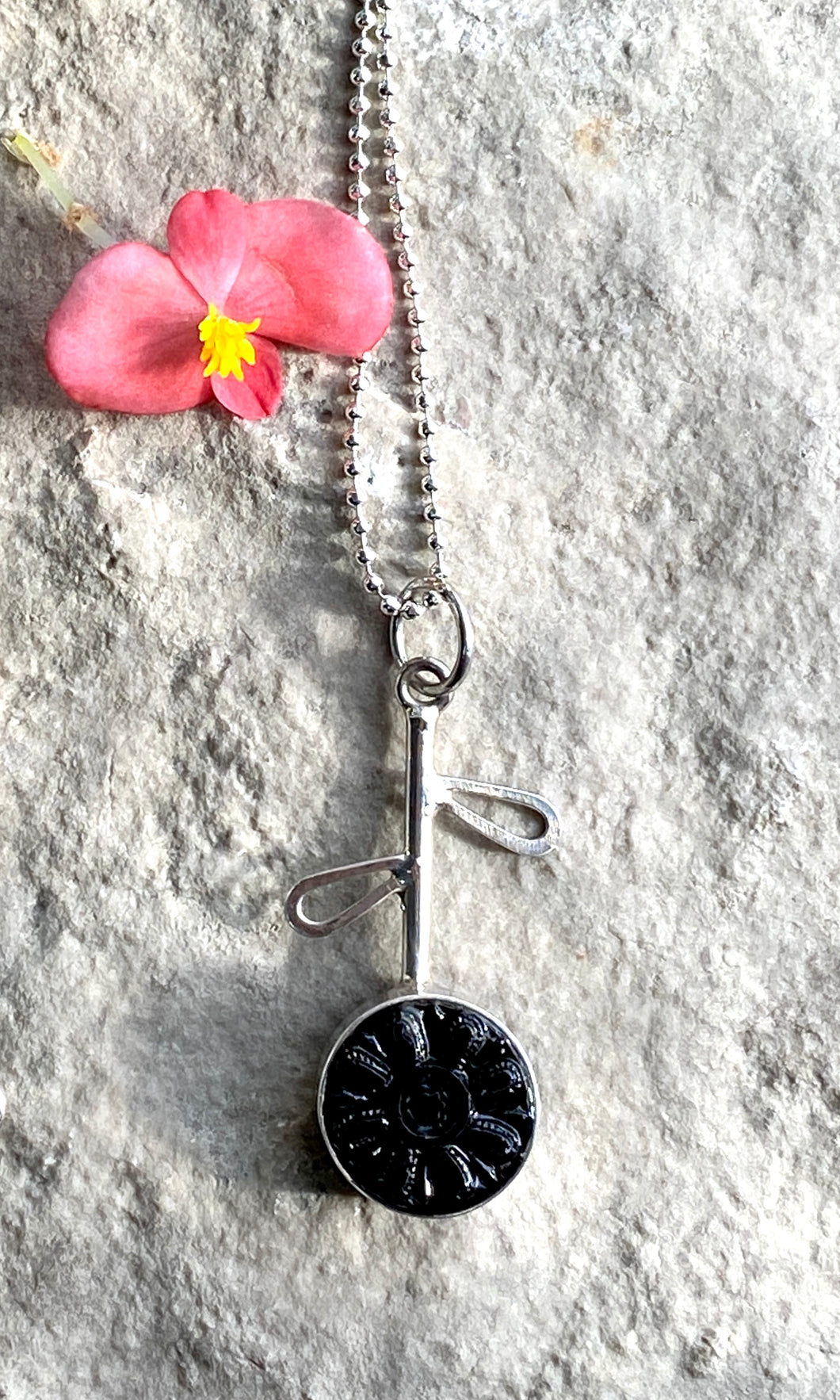 Black Flower Drop 2 Necklace