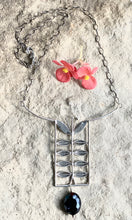 Load image into Gallery viewer, Folk Leaves Flower Necklace
