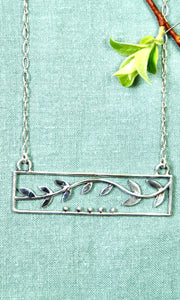 Boxed Vine Necklace