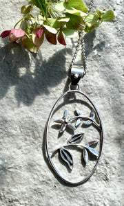 Oval Folk Flowers 2 Necklace