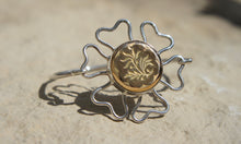 Load image into Gallery viewer, Button Flower Bangle - Gold Bracelet
