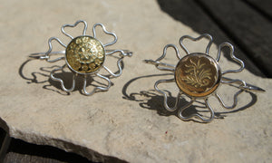 Button Flower Bangle - Gold Bracelet