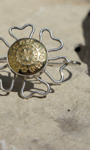 Load image into Gallery viewer, SALE/Button Flower Bangle - Gold Bracelet
